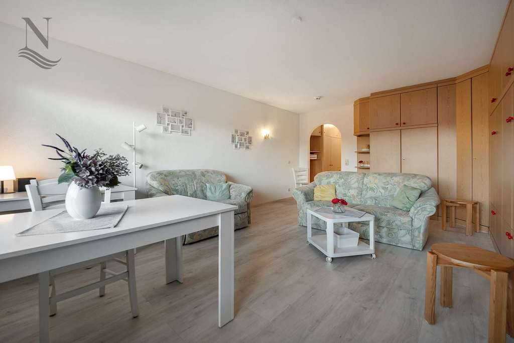 Immobilie in Bergen - Hochwertiges 1-Zimmer-Apartment mit Ostbalkon – stilvoll ausgestattet in ruhiger Lage von Bergen - Bild 2