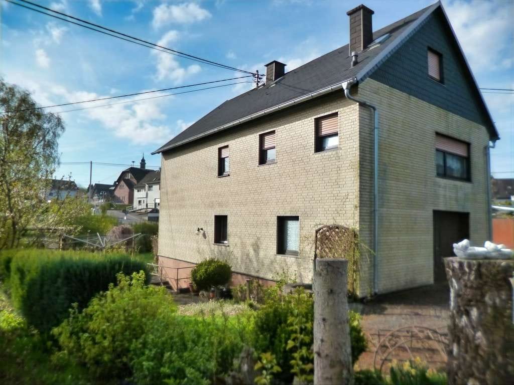 Immobilie in Dreisbach - Einfamilienhaus mit Garten! - Bild 2