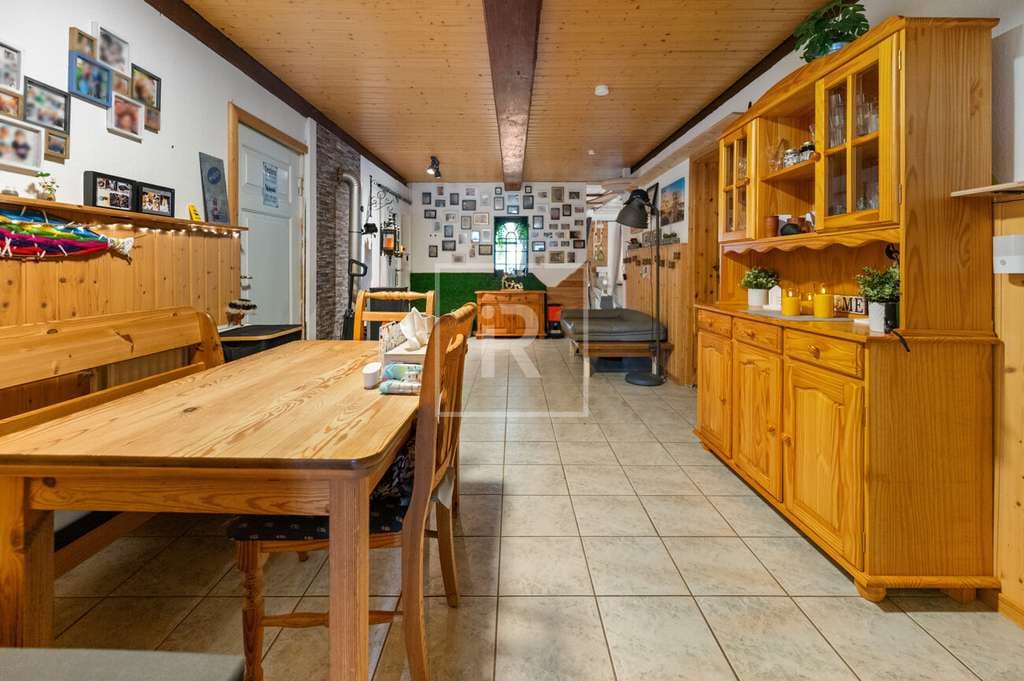 Immobilie in Bargenstedt - Ein Zuhause mit Geschichte und Zukunft – Reetdachhaus mit Einliegerwohnung und großem Grundstück - Bild 2