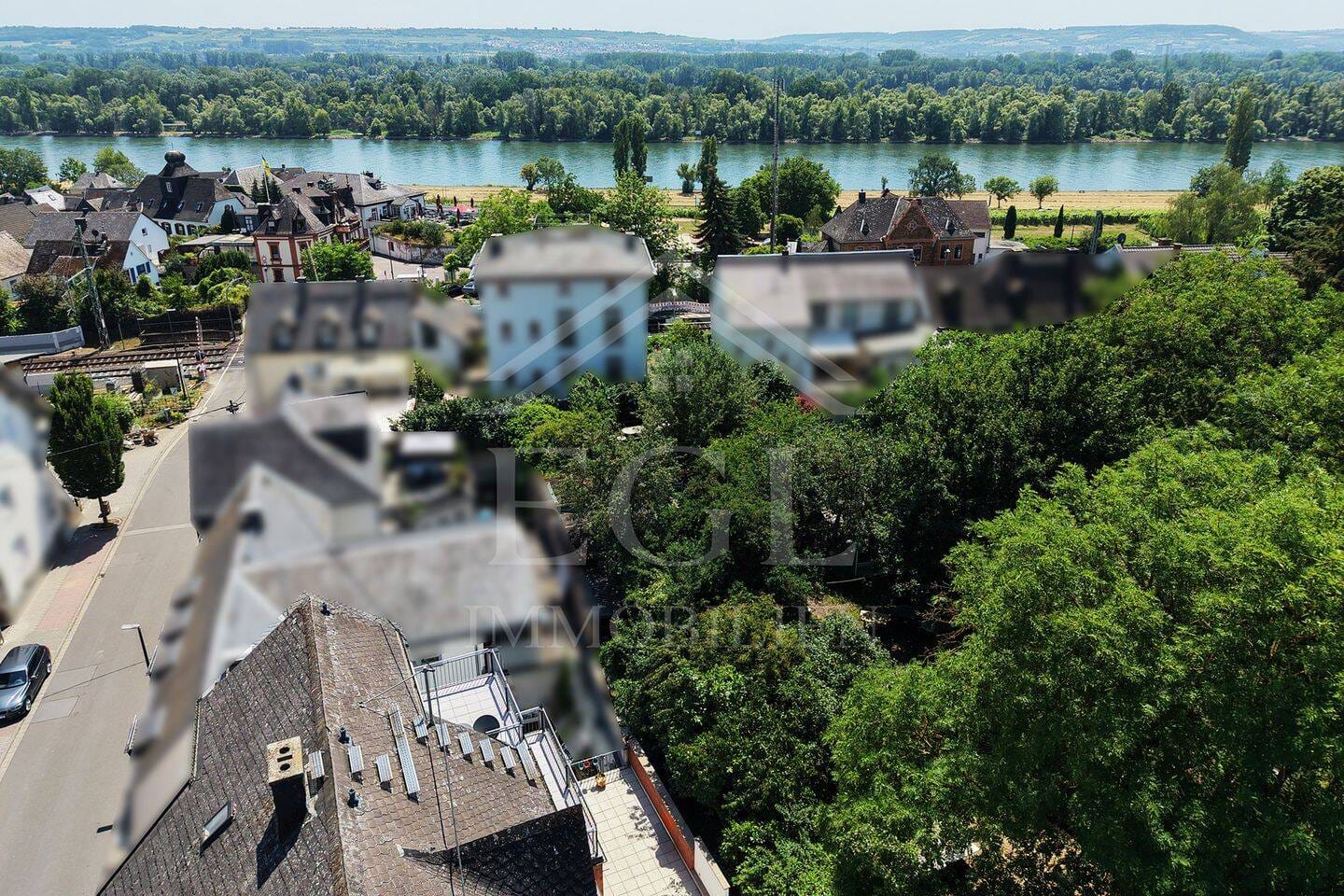 Immobilie in Eltville am Rhein - Elegantes Wohnhaus mit Einliegerwohnung in Eltville-Hattenheim - Bild 2