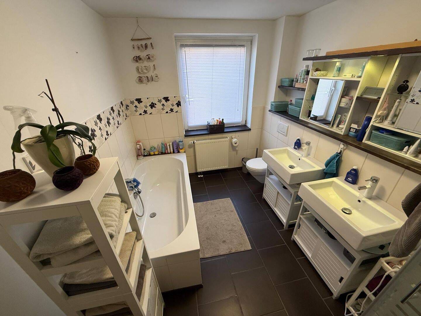 Immobilie in Barnitz - Bereit zum Einziehen - EFH mit Einliegerwohnung oder Mehrgenerationenhaus mit schönem Ausblick - Bild 2