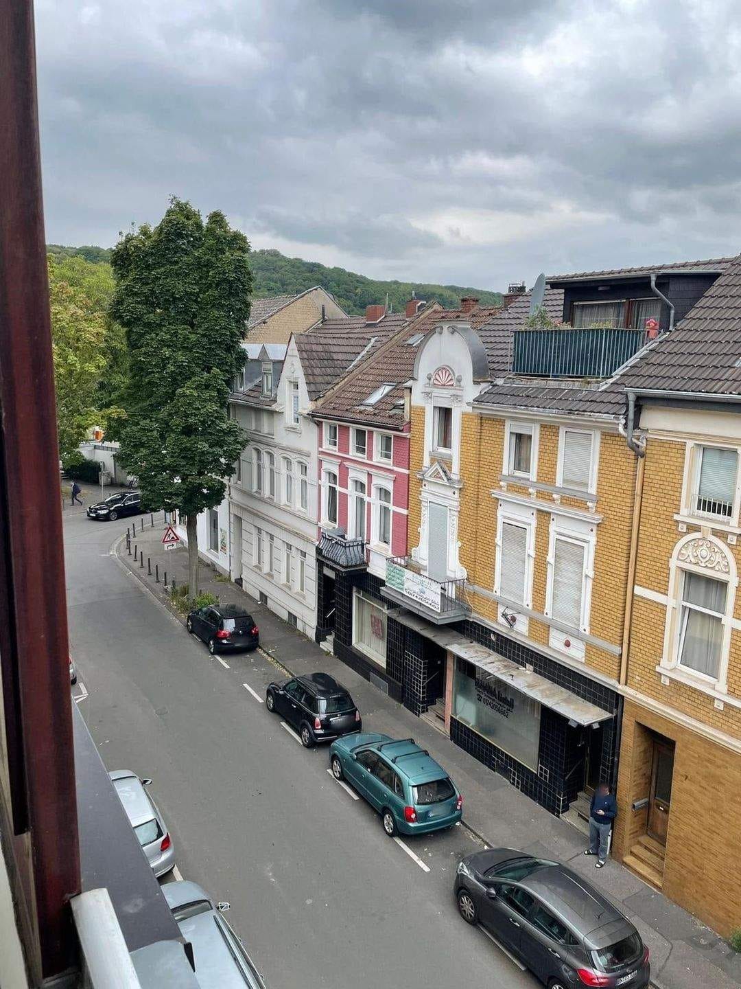 Immobilie in Bonn - Kompaktes, möbliertes und vermietetes Apartment - Bild 3