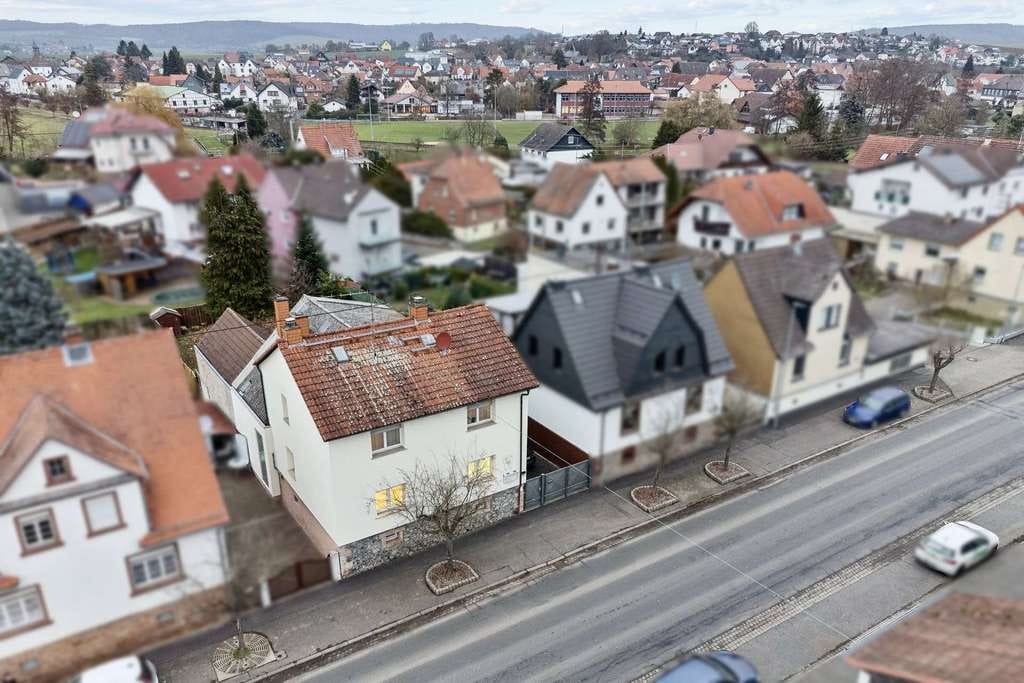 Immobilie in Glauburg - Wohn- und Geschäftshaus mit Praxis & Garten - Bild 0