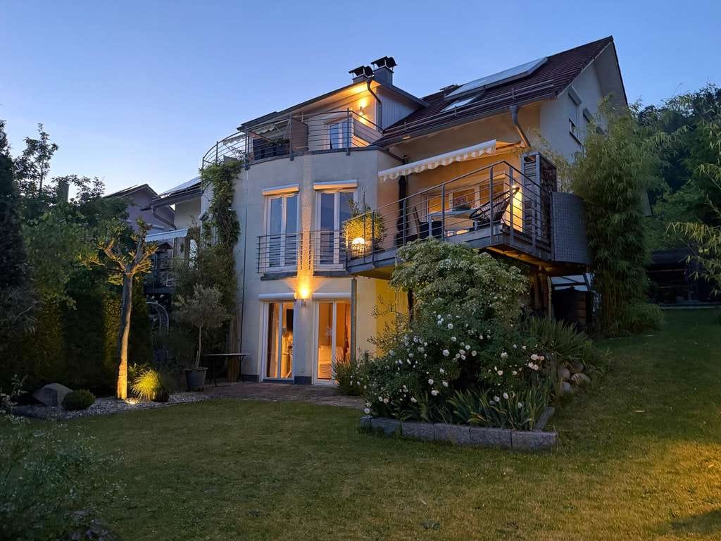 Immobilie in Heiligenberg - DHH inkl. Gäste Appartement mit Atemberaubenden Ausblick, VB! - Bild 0