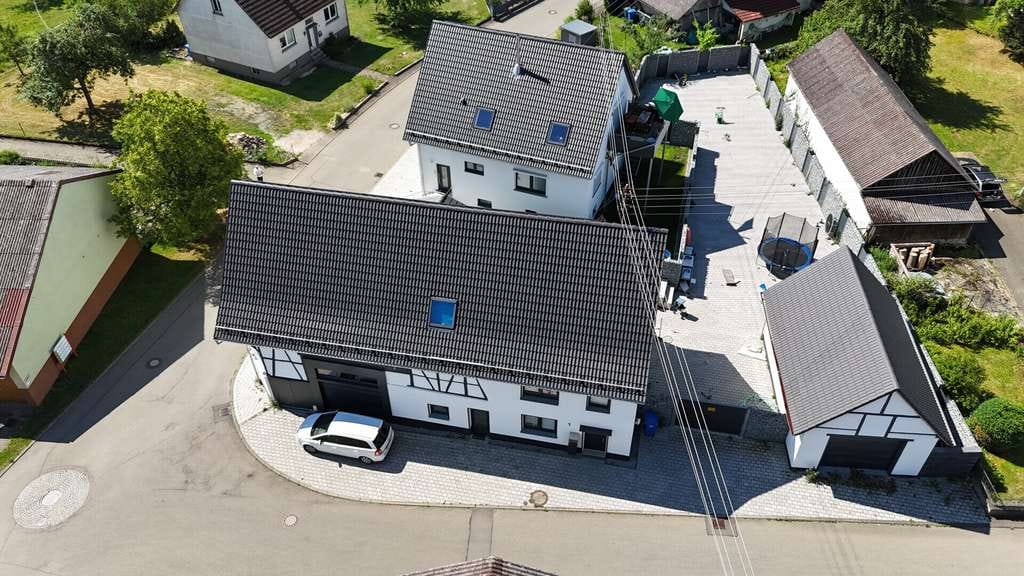 Immobilie in Leibertingen - Historischer Charme trifft modernes Wohnen – liebevoll kernsanierte Hofstelle mit Nebengebäude - Bild 0