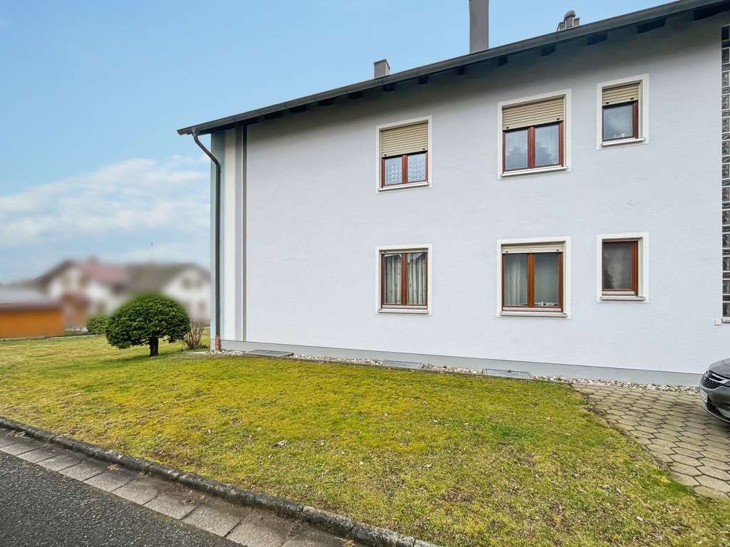 Immobilie in Haag - Gepflegtes Zweifamilienhaus mit Wintergarten, großem Grundstück &amp; Entwicklungspotenzial in Haag - Bild 1