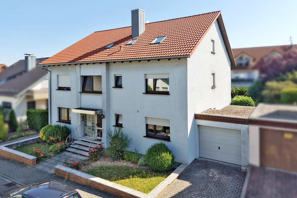 Immobilie in Karlsbad - Gepflegtes Mehrfamilienhaus in top Wohnlage - Bild 1