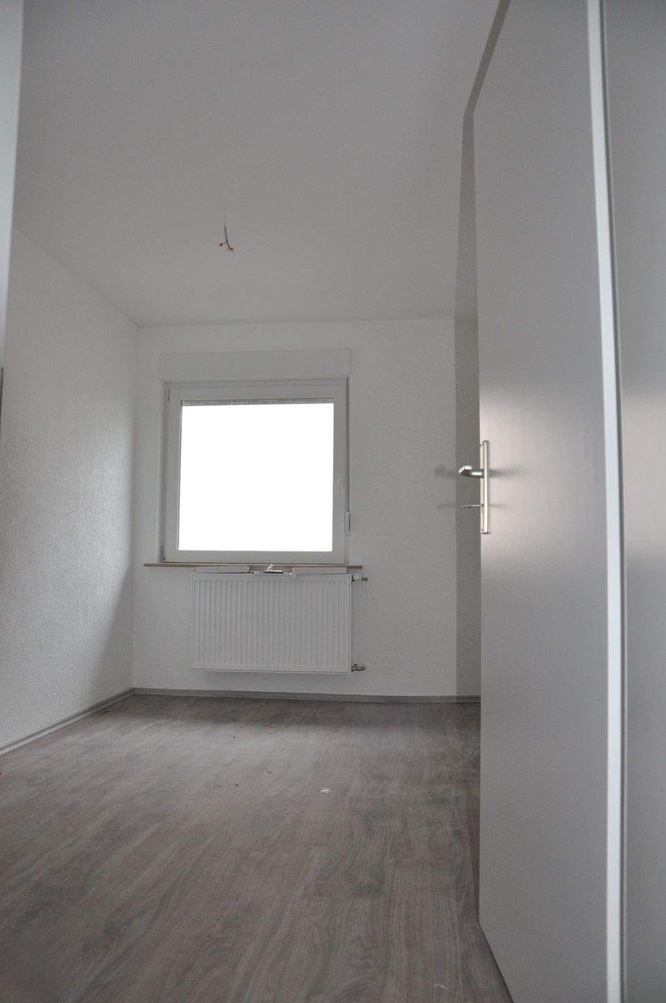 Immobilie in Niefern-Öschelbronn - Schöne 3-Zimmer Wohnung mit Balkon, kernsaniert,  in ruhiger Lage - Bild 4