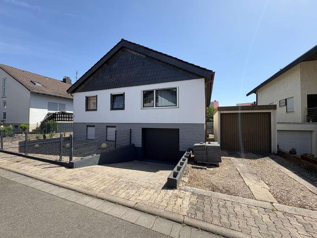 Immobilie in Bockenheim an der Weinstraße - Ein Zuhause zum Ankommen – Stilvoller Bungalow in begehrter Lage der Weinstraße - Bild 0