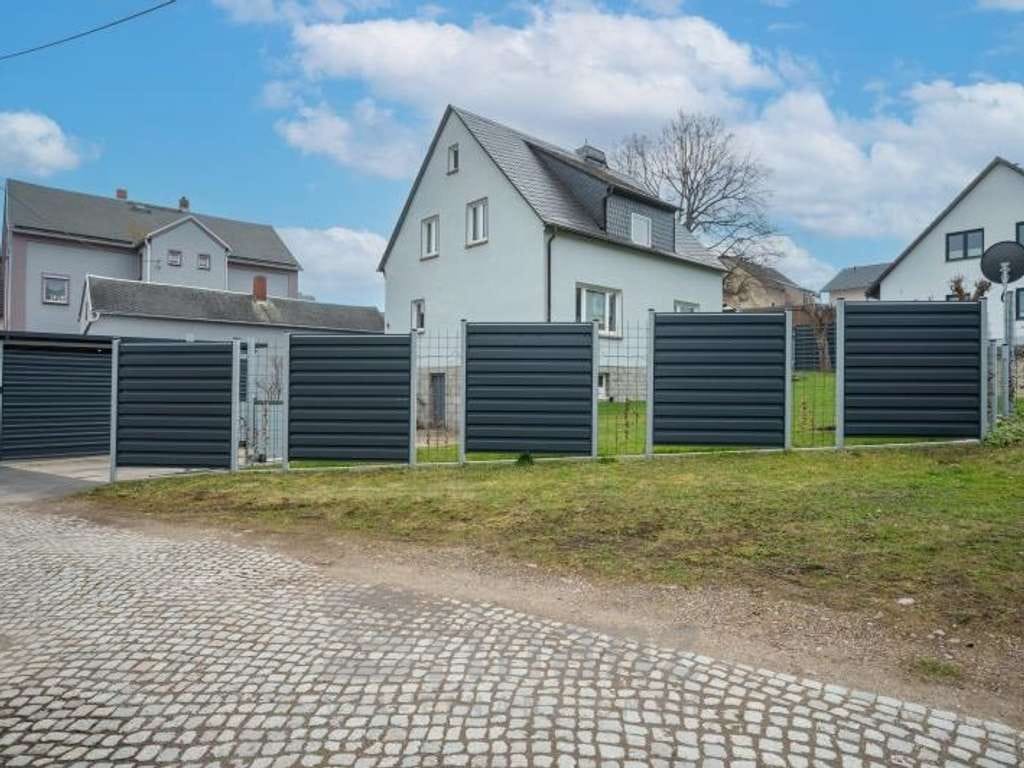 Immobilie in Niederwürschnitz - Modernisiertes EFH mit Pool, PV-Zaun & Wallboxen in Niederwürschnitz - Bild 4