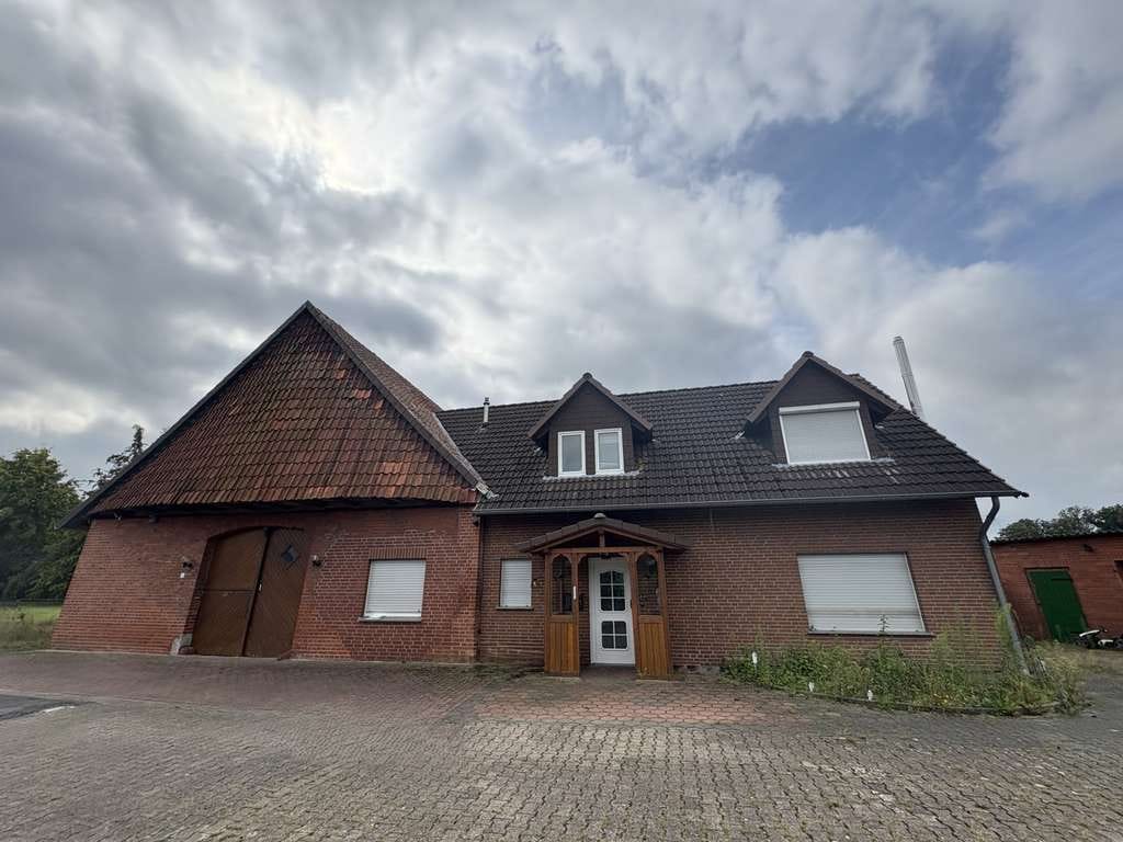 Immobilie in Petershagen - Resthof mit angrenzendem Wohnhaus in ländlicher Lage! - Bild 0