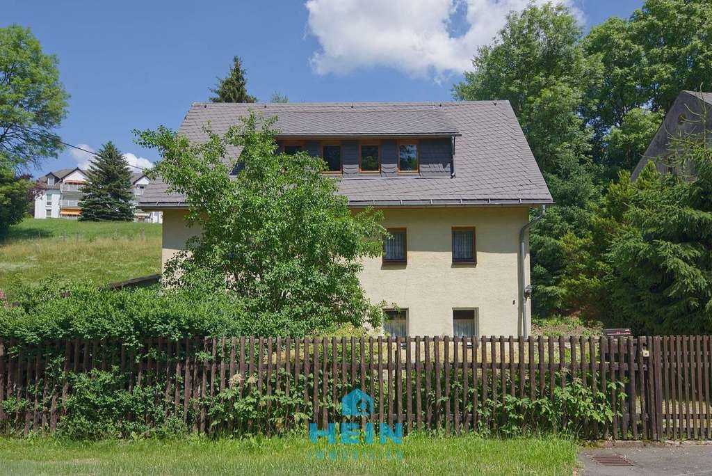 Immobilie in Schneeberg - Ein Zuhause mit Herz & Potenzial in der Bergstadt Schneeberg: Teilsaniert und bereit für Ihre Ideen! - Bild 1