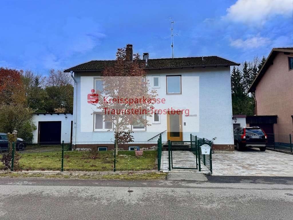 Immobilie in Tacherting - Gemütliche Wohnung mit Gartenidylle - Wohnen im Zweifamilienhaus - Bild 0