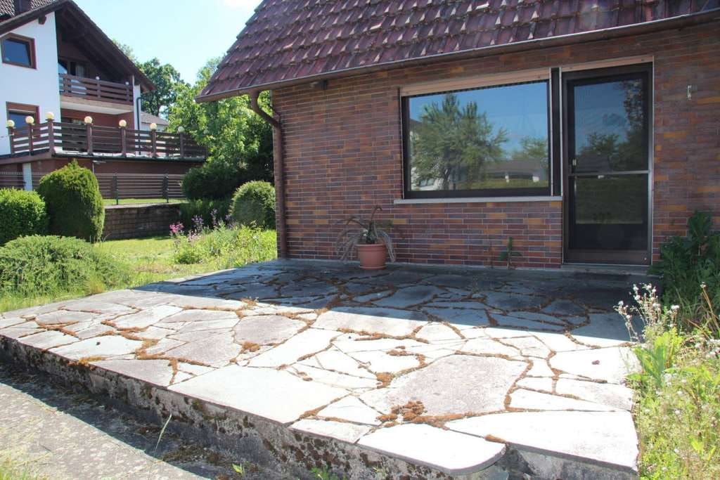 Immobilie in Herbstein - Charmantes Einfamilienhaus mit großem Grundstück und Obstbaumbestand - Bild 4
