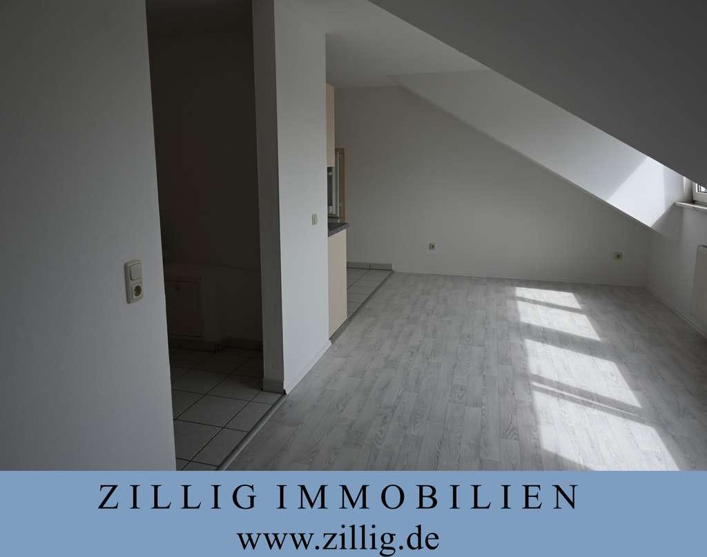 Immobilie in Bernhardswald - Schöne 1-Zimmer-Wohnung in Bernhardswald mit EBK und Carport - ZILLIG IMMOBILIEN - Bild 0