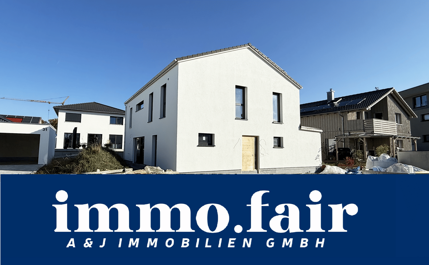 Immobilie in Hülben - Modernes KfW40+ Einfamilienhaus mit luxuriöser Ausstattung, PV-Anlage und Smart-Home-System - Bild 0
