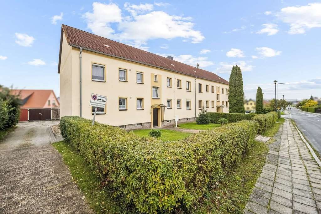 Immobilie in Panschwitz-Kuckau - Panćicy-Kukow - Charmante 3-Raum-Wohnung in gepflegtem Mehrfamilienhaus – ideal für Eigennutzer oder Anleger - Bild 1