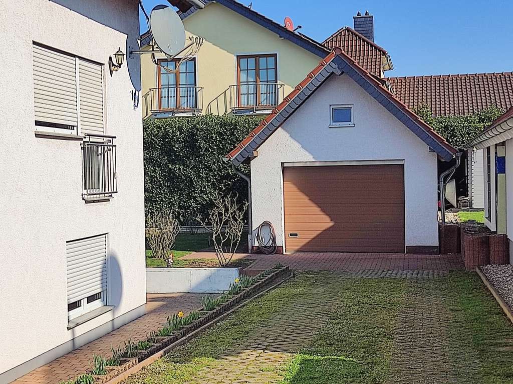 Immobilie in Biebelsheim - Großzügiges 1–2 Familienhaus mit ELW und Garten – ideal für Familie & Homeoffice - Bild 1