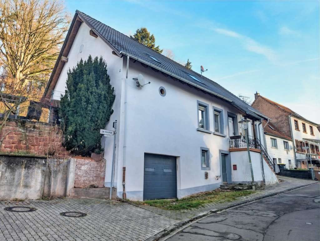 Immobilie in Kaiserslautern - Ein Haus, viele Möglichkeiten – Platz für Familie, Arbeit und Hobby - Bild 3