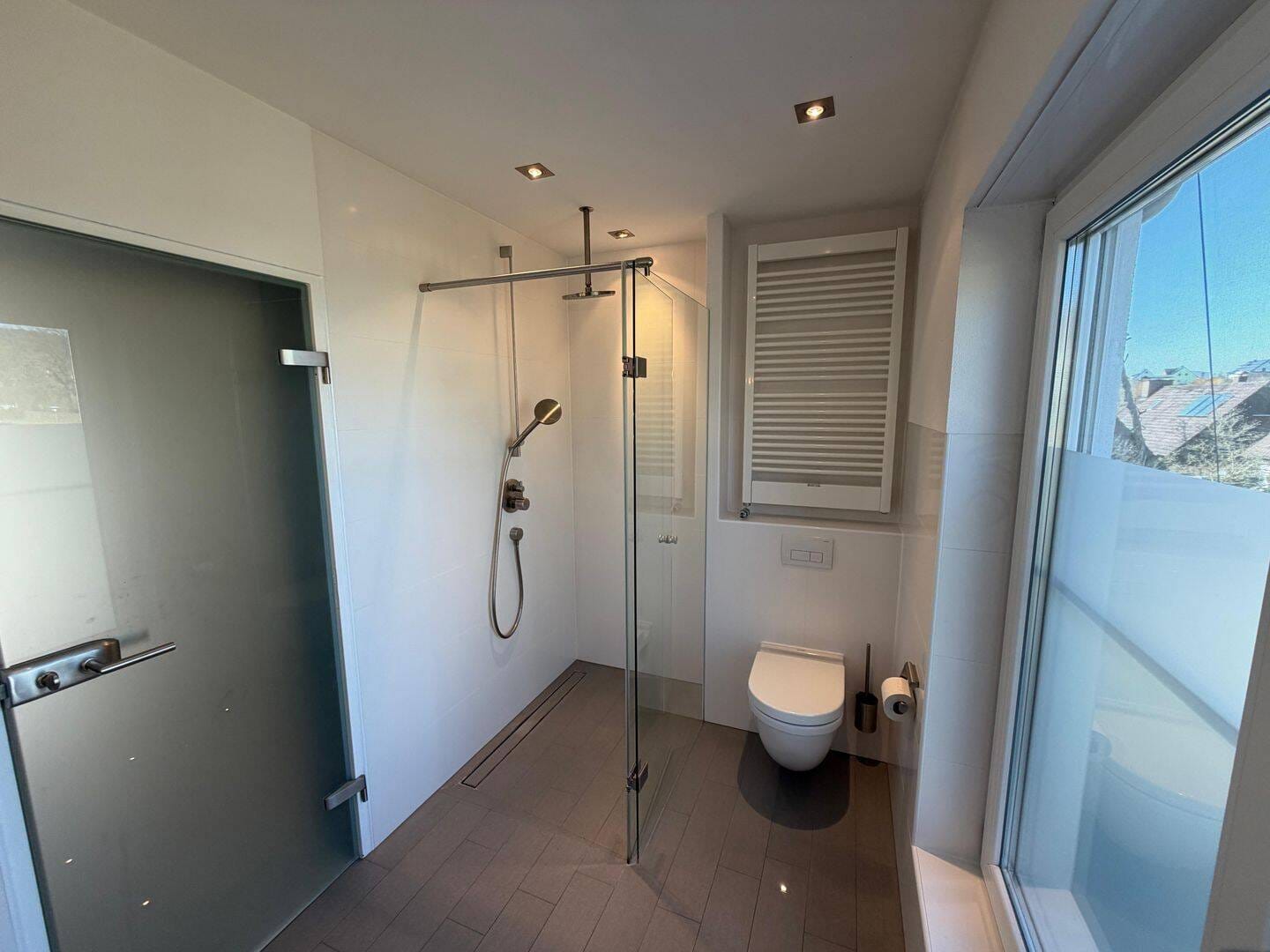 Immobilie in Reichenschwand - RENOVIERTES REIHENMITTELHAUS MIT GARAGE - Bild 2