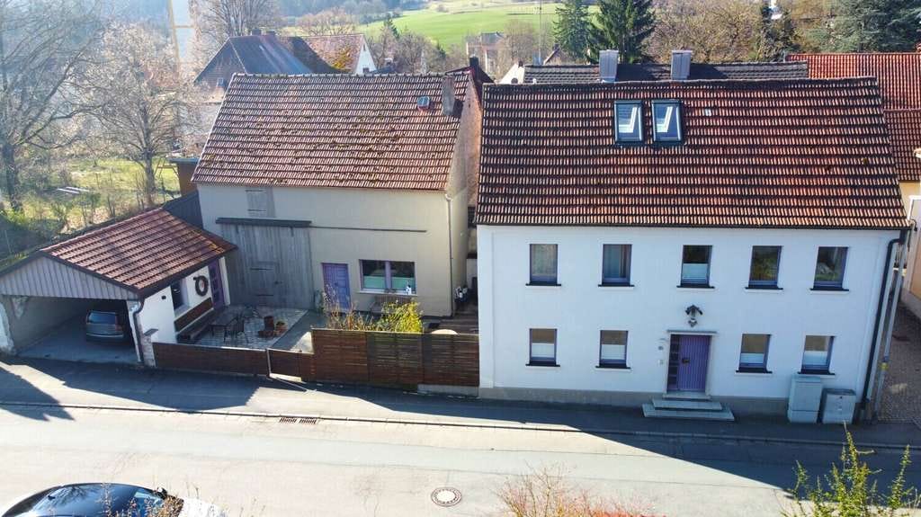 Immobilie in Walsdorf - Bezugsfertiges Ferienhaus mit Charme – ideal für Urlaubsgäste oder zur Eigennutzung - Bild 1