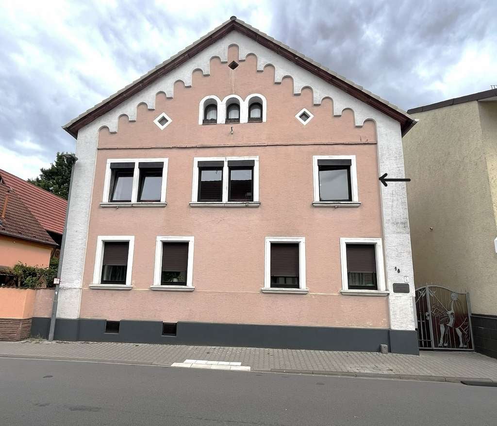 Immobilie in Reilingen - 4-Zimmer-Wohnung mit Geschichte, wohnen in ehemaliger Synagoge in Reilingen - Bild 0