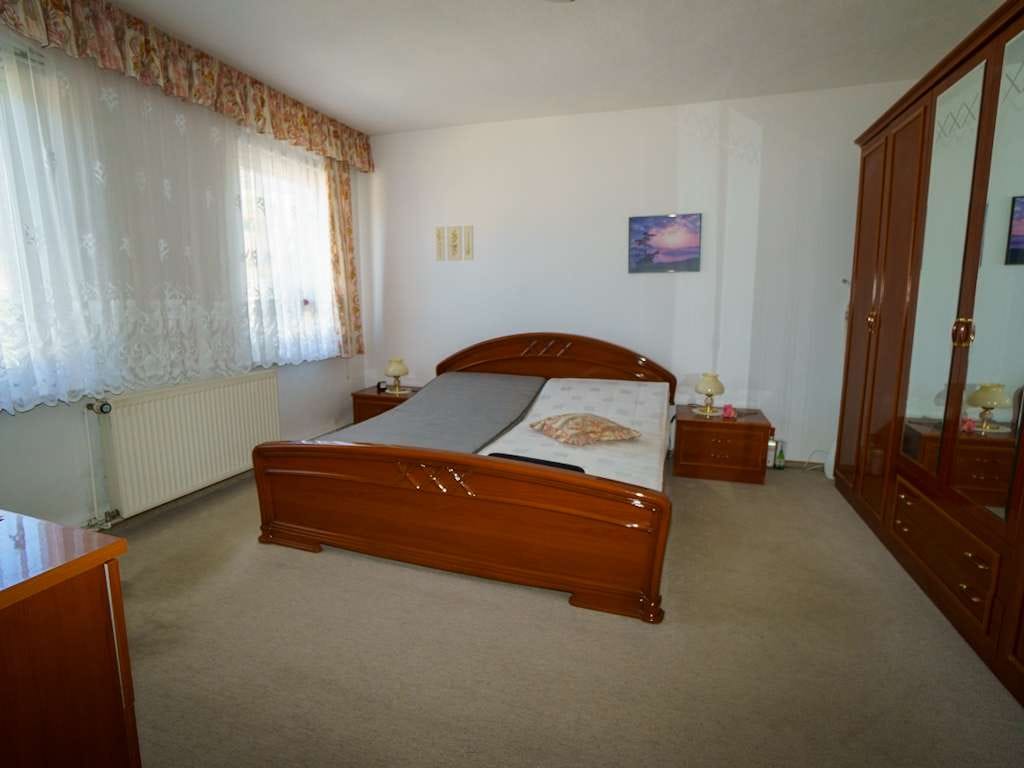 Immobilie in Leubsdorf - Familienhaus mit Werkstatt & viel Platz – ideal für Schrauber und Generationenwohnen - Bild 4