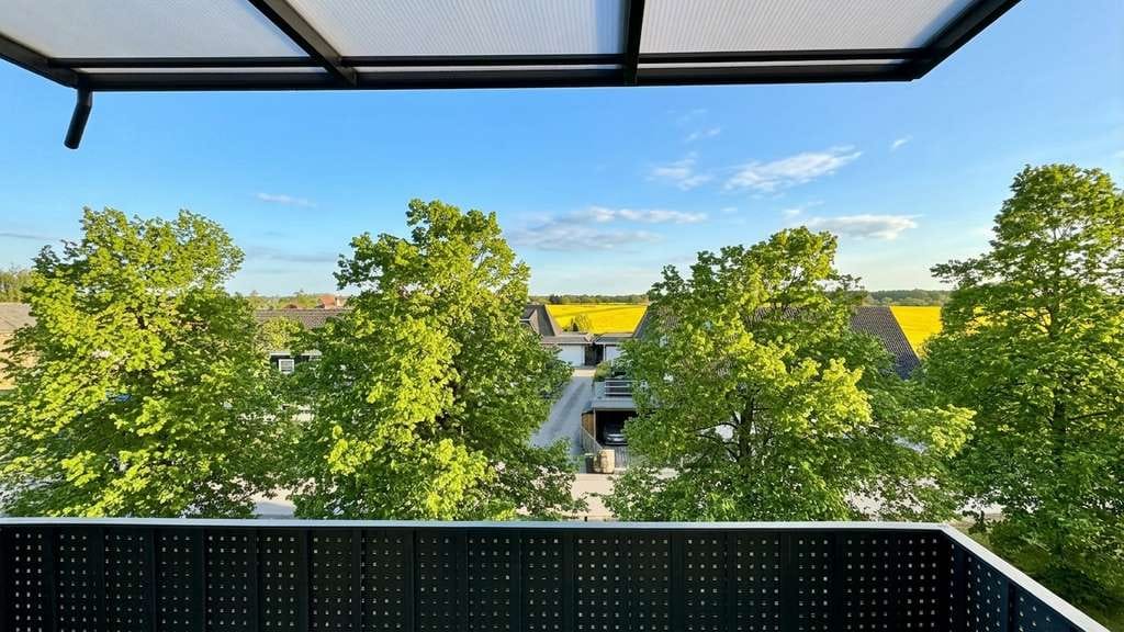 Immobilie in Potsdam - Gepflegte 2-Zimmer-Eigentumswohnung mit Garage und Keller in Uetz - Bild 0