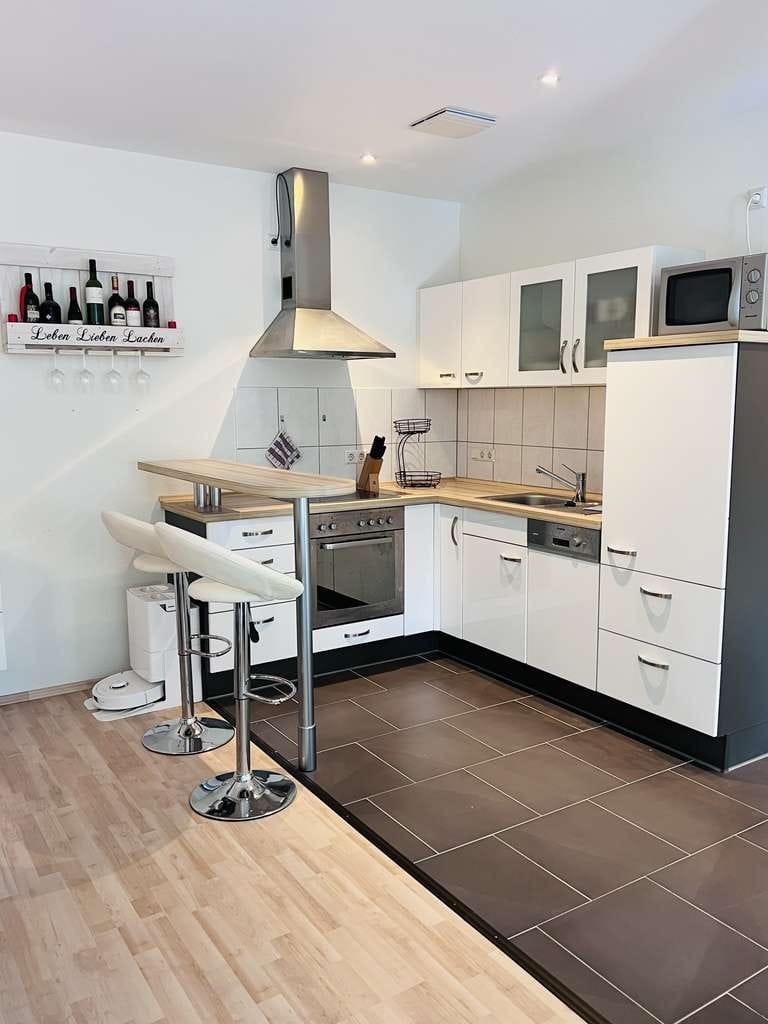 Immobilie in Ladenburg - Ladenburg: Moderne 2,5-Zi.-ETW, 68 m², gepflegt, Stellplatz, provisionsfrei - Bild 2