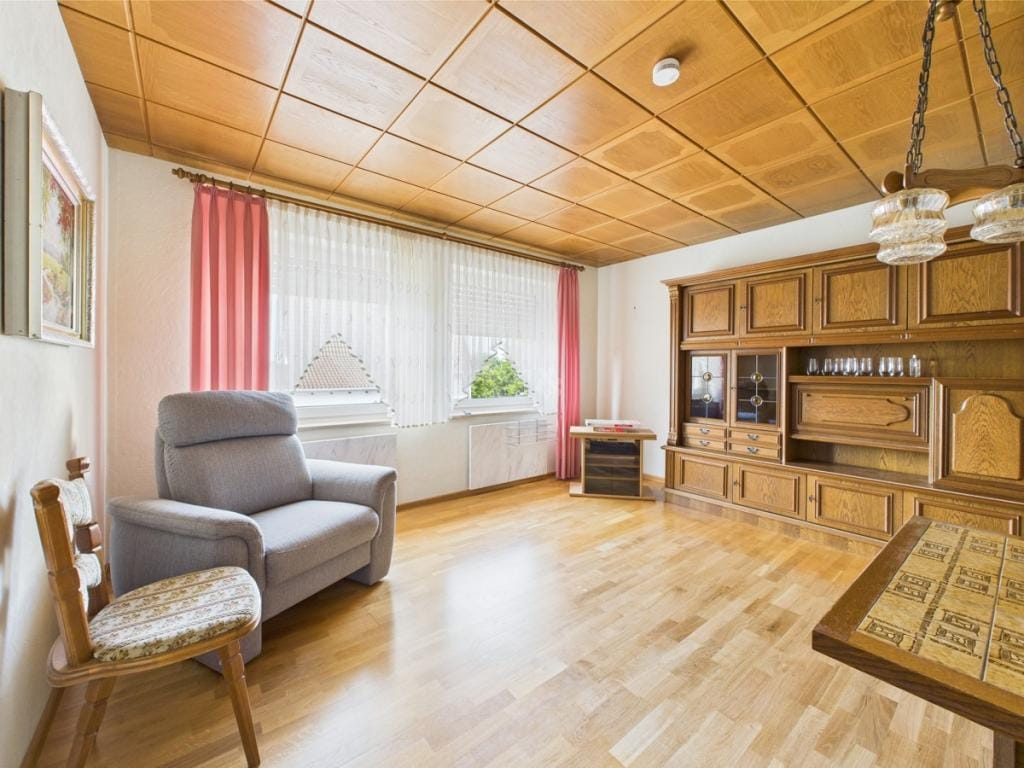 Immobilie in Kulmbach - Zweifamilienhaus mit viel Potential in Leuchau - Bild 1