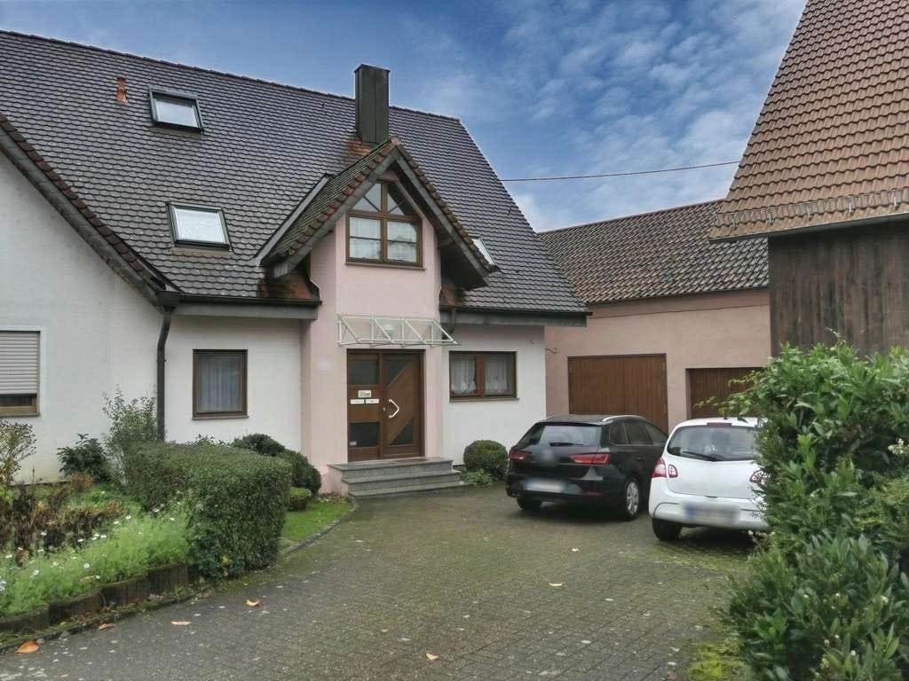 Immobilie in Untergruppenbach - Charmantes Zweifamilien-Doppelhaus in Untergruppenbach-Vorhof - Bild 0