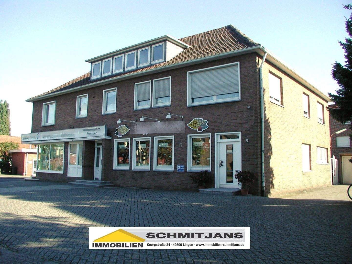 Immobilie in Lingen (Ems) - Investoren aufgepasst! Solides, fortlaufend renoviertes Mehrfamilienhaus in zentrumsnaher Lage! - Bild 1