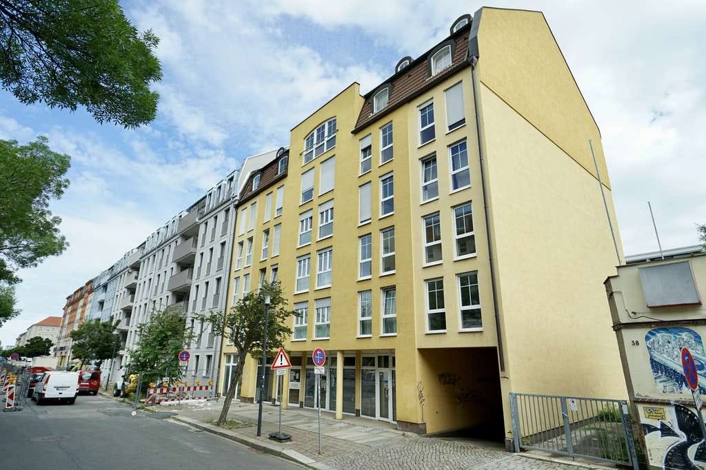 Immobilie in Dresden - Barrierefreie Zwei-Raum-Wohnung mit TG-Stellplatz - Bild 2