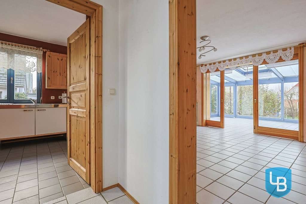 Immobilie in Bosau - Ein Ort zum Ankommen – Architektenhaus mit Ausbaupotenzial - Bild 3