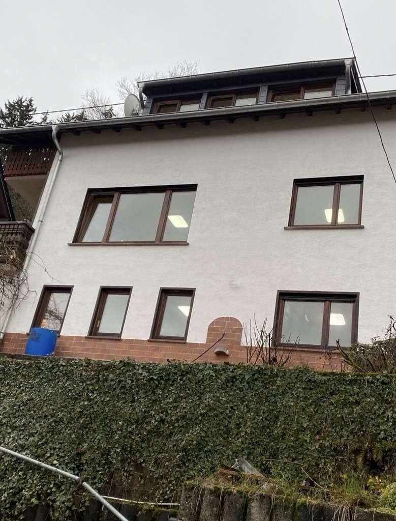 Immobilie in Schönau - Geräumiges 9-Zimmer Haus in Schönau - Bild 0