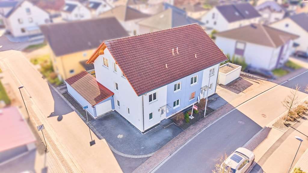 Immobilie in Weilerbach - Neuwertiges Doppelhaus in hervorragender Wohnlage! - Bild 0