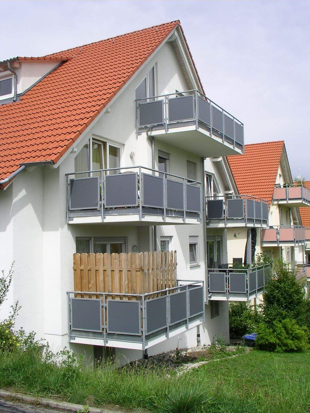 Immobilie in Dußlingen - Tolle Kapitalanlage 2-Zi.-DG-Whg. mit EBK + Balkon in Dußlingen - Bild 1