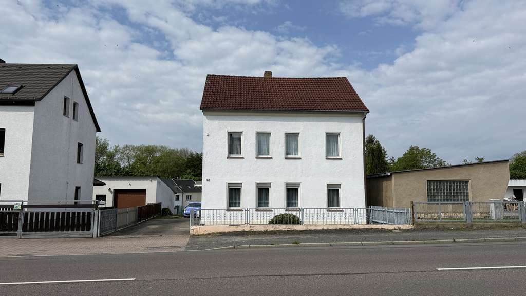 Immobilie in Borna - Einfamilienhaus in Borna OT Zedlitz zu verkaufen. - Bild 0