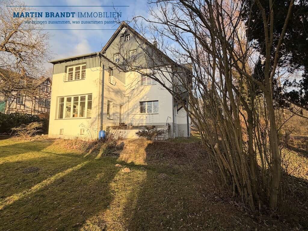 Immobilie in Waldems - Traumhaftes Anwesen (drei Wohneinheiten) mit 
parkähnlicher Gartenanlage in Waldems/Steinfischbach - Bild 0