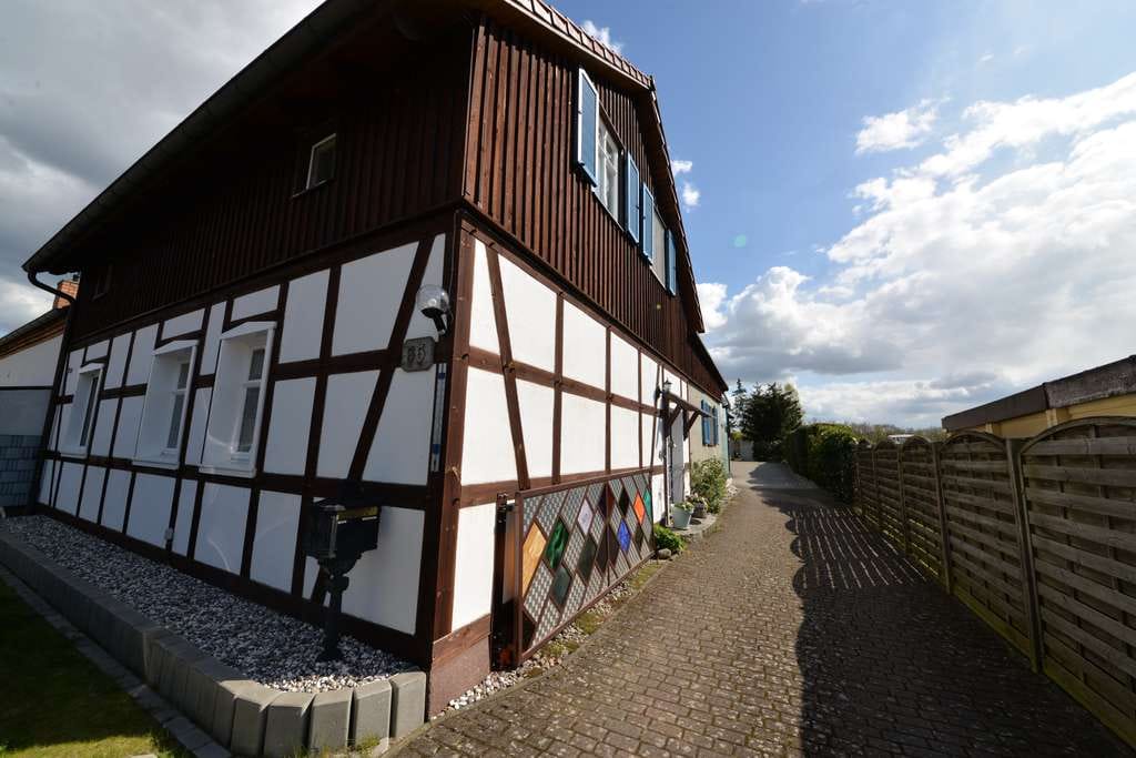 Immobilie in Mönkebude - Wohnhaus und Ferienhaus  im Fischerdorf Mönkebude - Bild 3