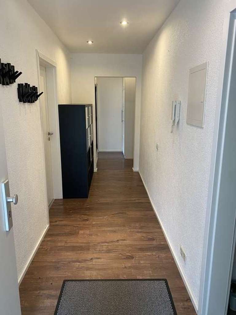 Immobilie in Pfedelbach - Ihr neues Zuhause: Komplett renovierte 3-Zimmer-Erdgeschosswgh. mit toller Terrasse in Windischenb. - Bild 0