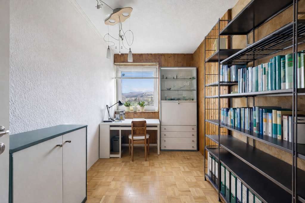 Immobilie in Mühltal - Großzügige 4-Zi.-Wohnung mit Balkon & Wellnessbereich - Bild 4