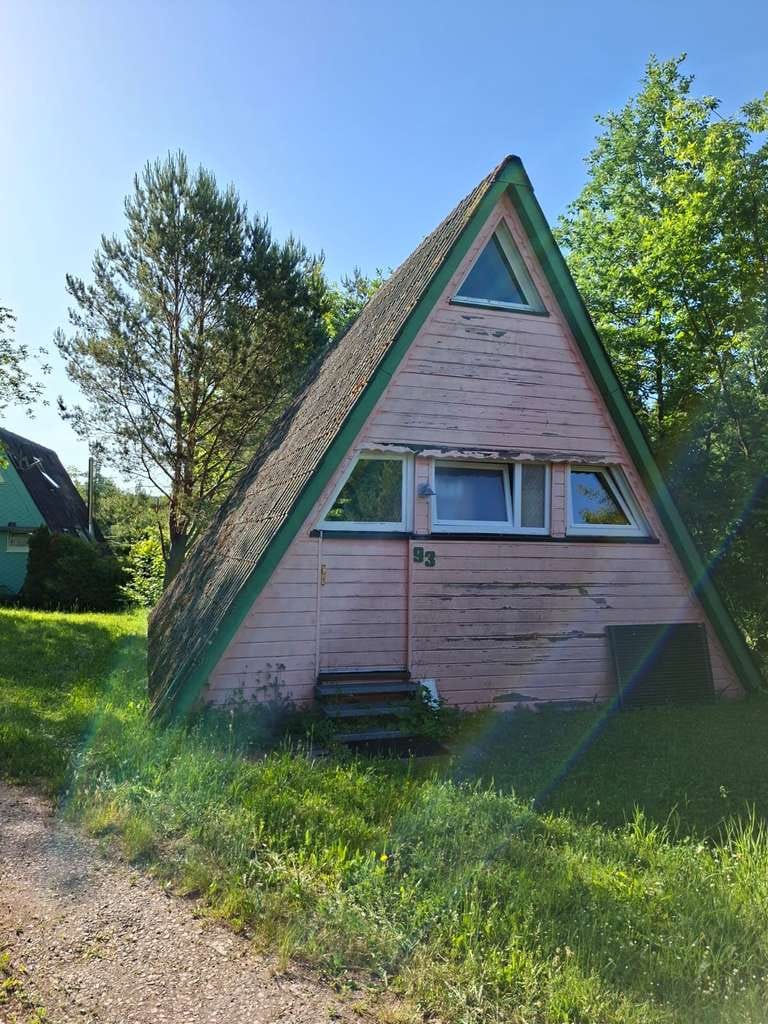 Immobilie in Gossersweiler-Stein - Gemütliches Ferienhaus  mit 3 Zimmern im idylischen Gossersweiler-Stein  - Bild 0