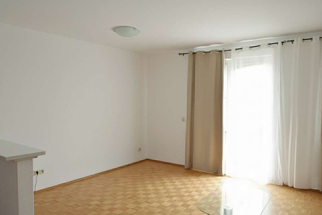 Immobilie in Neu-Isenburg - Gepflegte 3-Zimmerwohnung in Neu-Isenburg mit Tiefgaragen-Stellplatz auf Erbpachtgrundstück - Bild 1