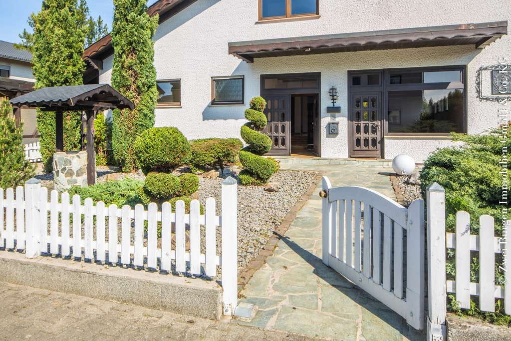 Immobilie in Lorsch - Einzigartiges Einfamilienhaus mit flexibler ELW in ruhiger, exklusiver Wohnlage von Lorsch - Bild 4