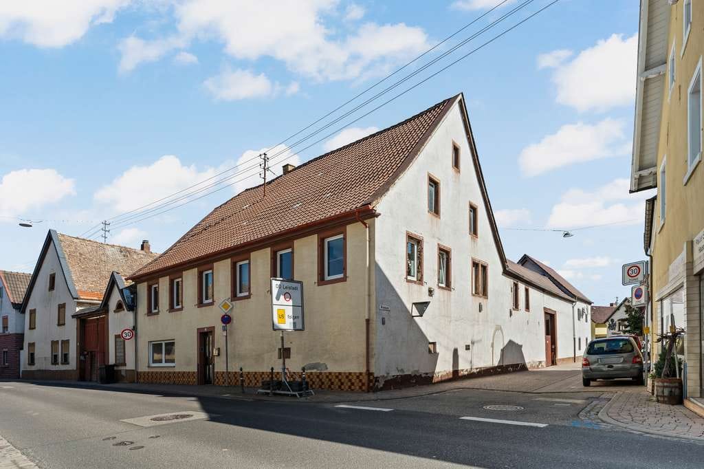 Immobilie in Kallstadt - 2 Häuser auf gemeinsamen 4-Seitenhof - Bild 4