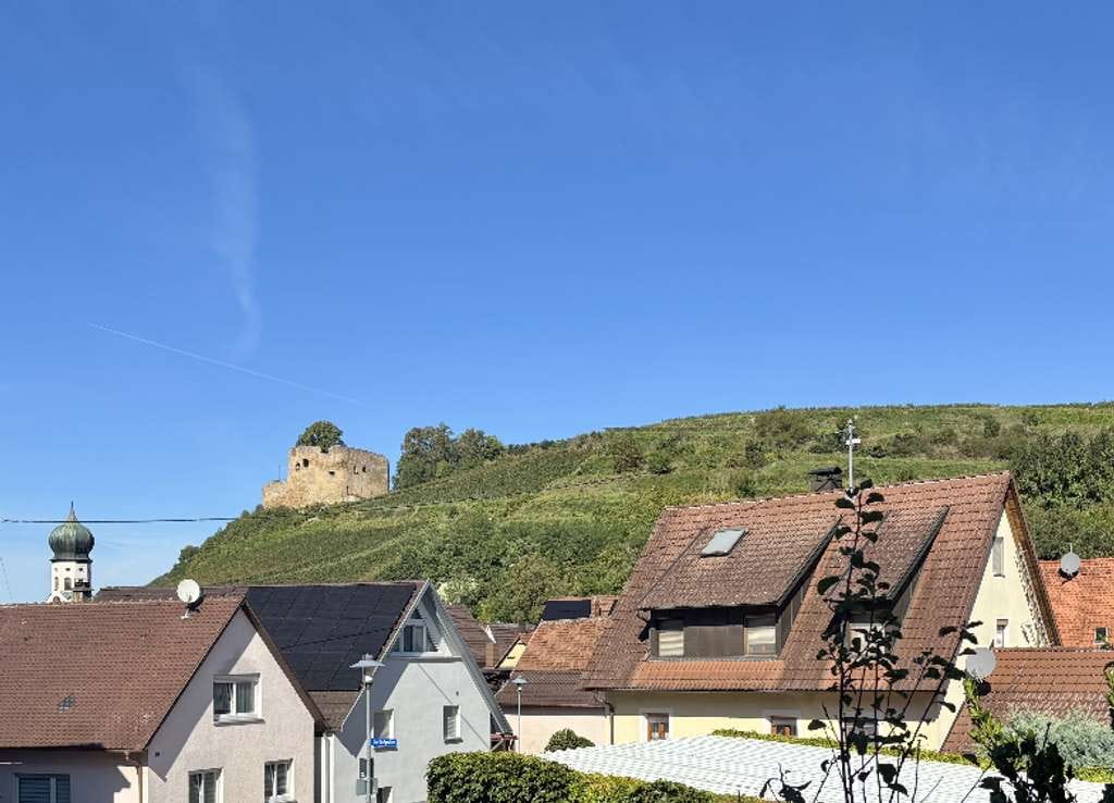 Immobilie in Kenzingen - Haus mit Charakter & vielseitigem Ausbaupotenzial! - Bild 4