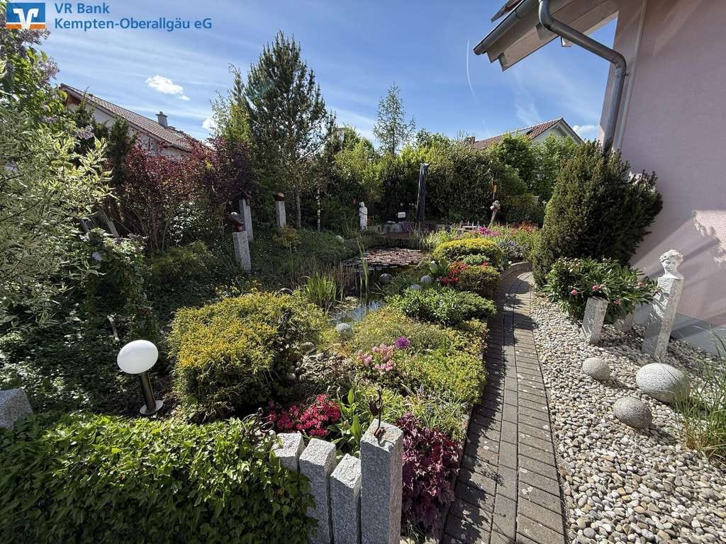 Immobilie in Wiggensbach - Attraktives Einfamilienhaus in ländlicher, traumhafter Lage für Natur und Gartenliebhaber - Bild 1