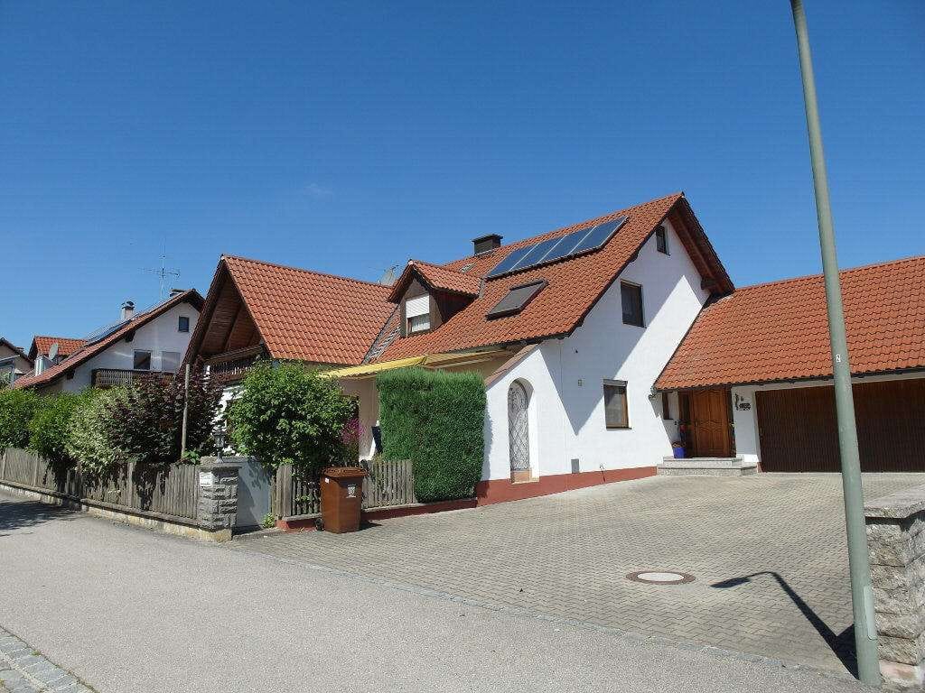 Immobilie in Ried - Großzügiges und gepflegtes  7-Zimmer Haus in Ried OT Baindlkirch mit Wohlfühlcharakter  - Bild 0