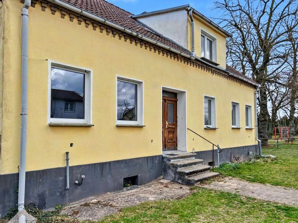 Immobilie in Stüdenitz-Schönermark - 3-Seitenhof mit drei vermieteten Wohneinheiten mit viel Land in Stüdenitz-Schönermark - Bild 2
